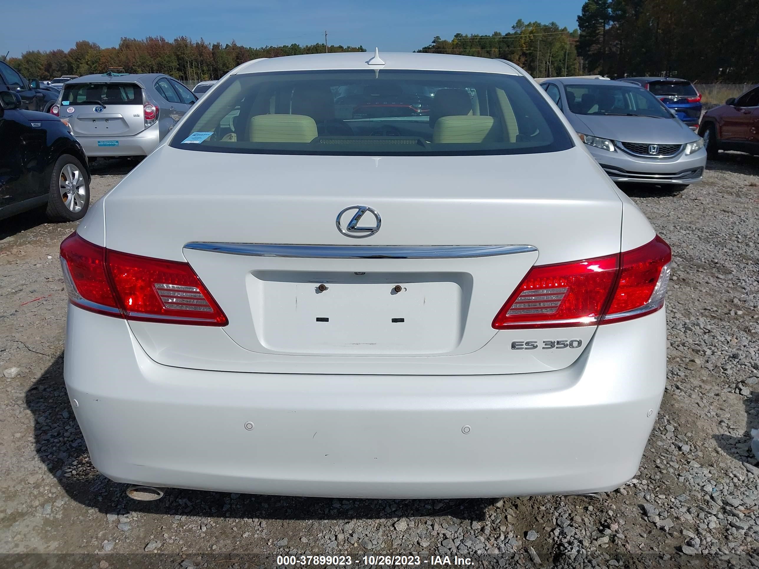 Photo 15 VIN: JTHBK1EG7B2469140 - LEXUS ES 