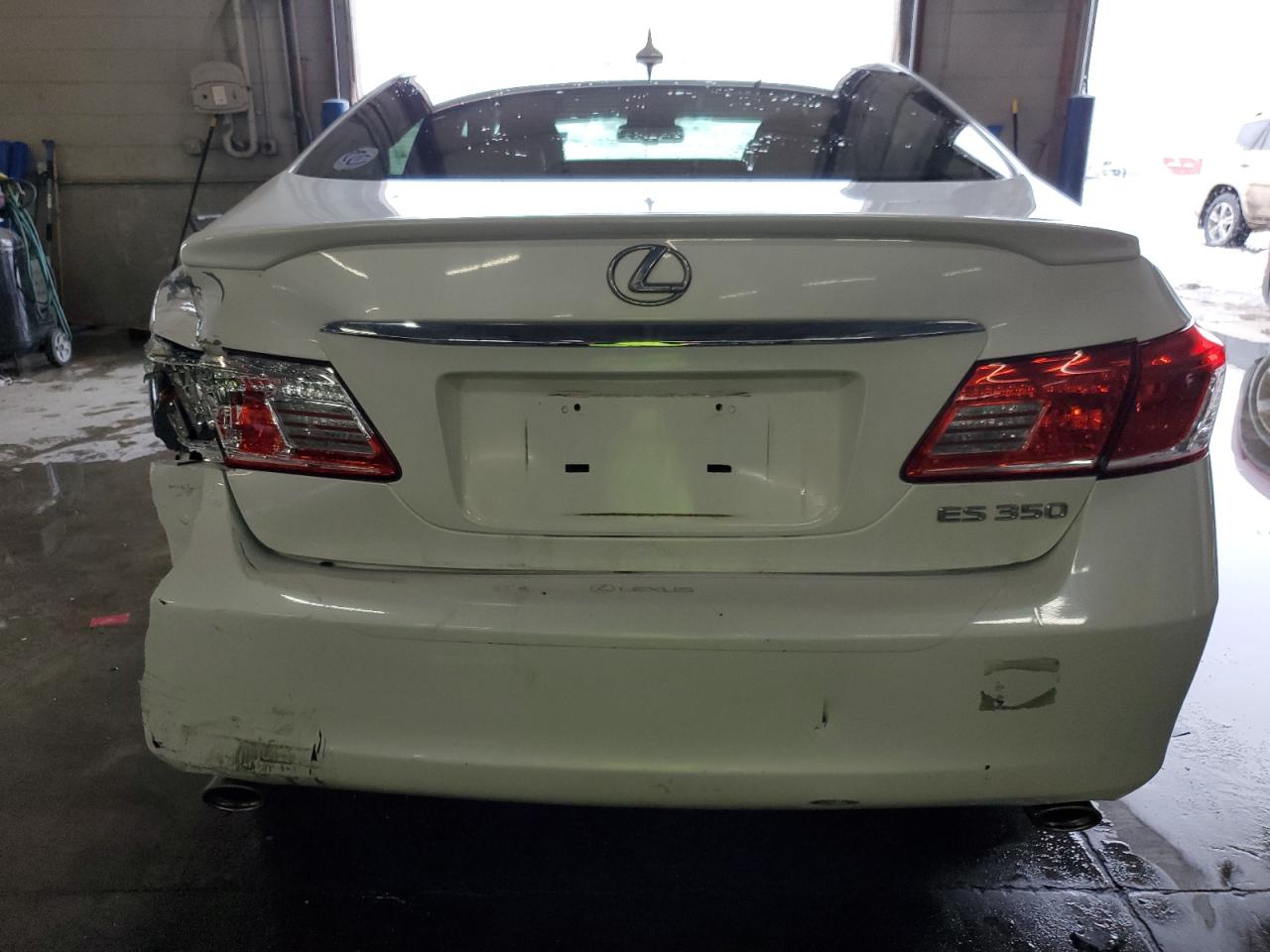 Photo 5 VIN: JTHBK1EG7C2485324 - LEXUS ES 