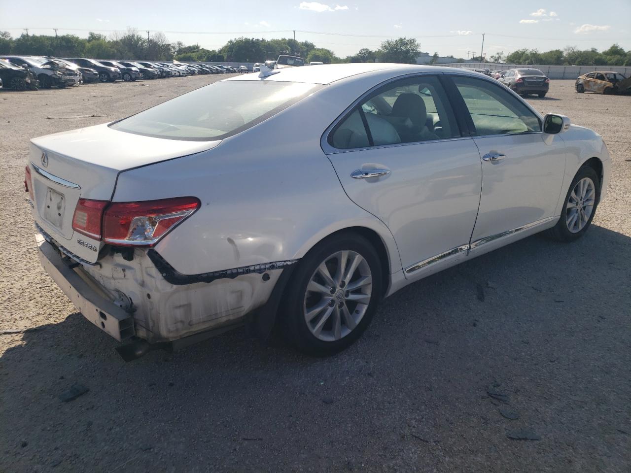 Photo 2 VIN: JTHBK1EG8A2348986 - LEXUS ES 