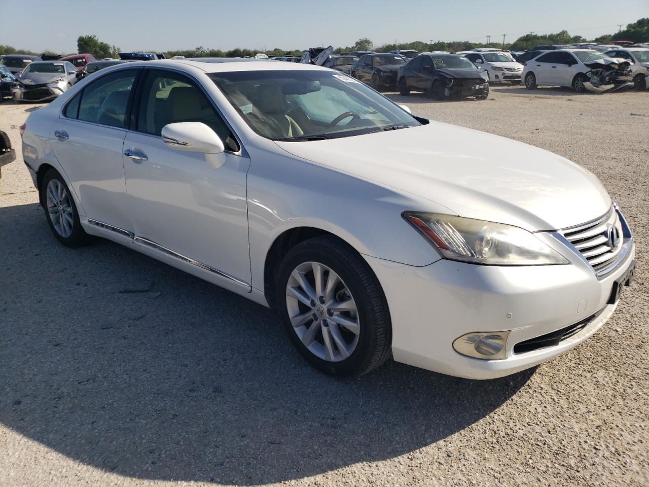 Photo 3 VIN: JTHBK1EG8A2348986 - LEXUS ES 