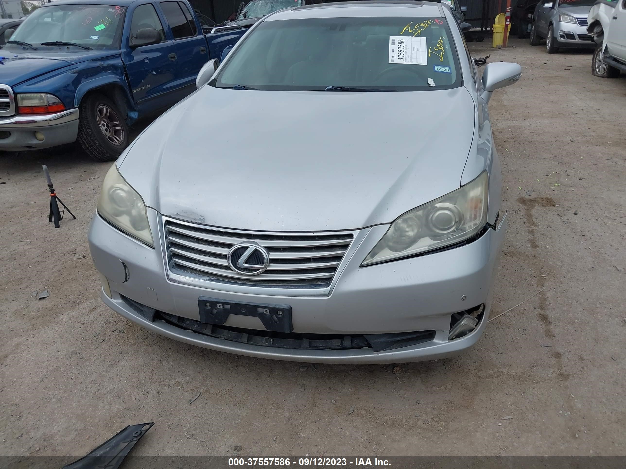 Photo 5 VIN: JTHBK1EG8A2373239 - LEXUS ES 