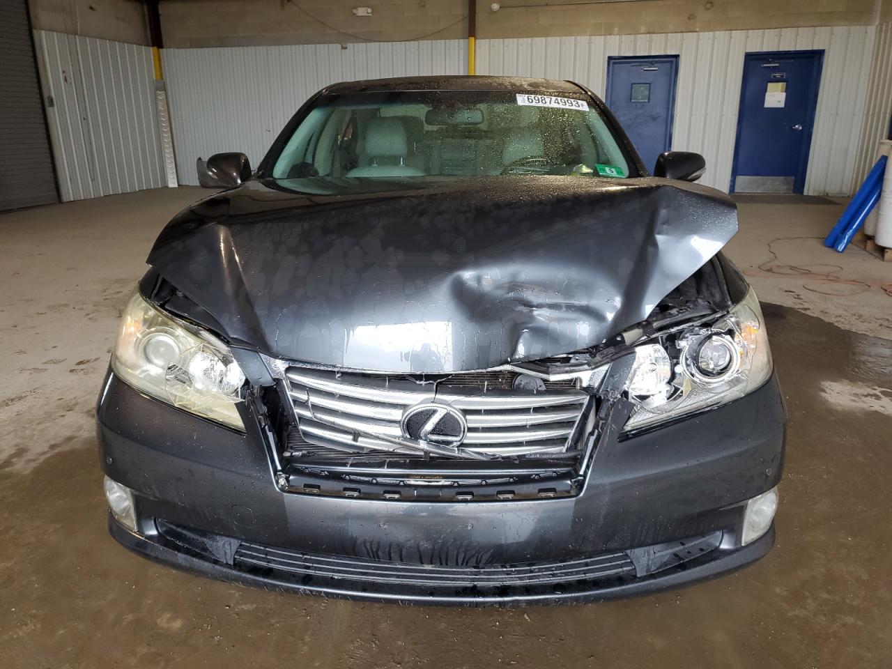 Photo 4 VIN: JTHBK1EG8A2408782 - LEXUS ES 