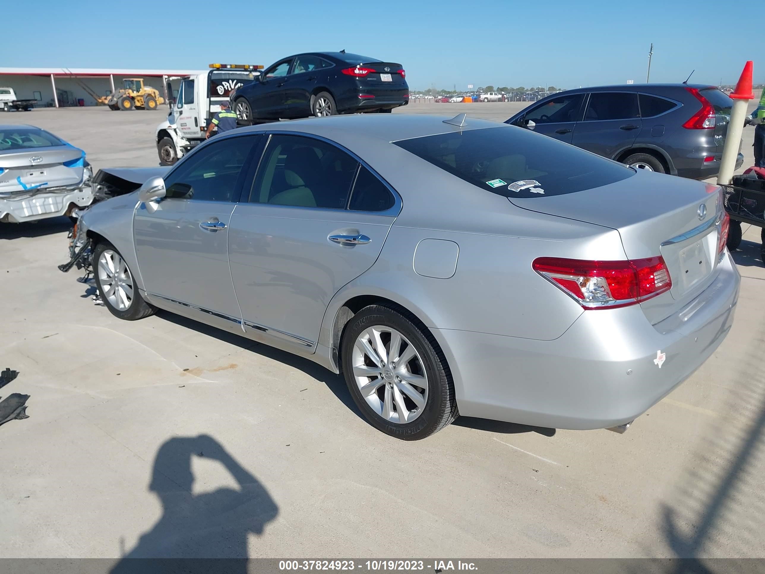 Photo 2 VIN: JTHBK1EG9C2508151 - LEXUS ES 