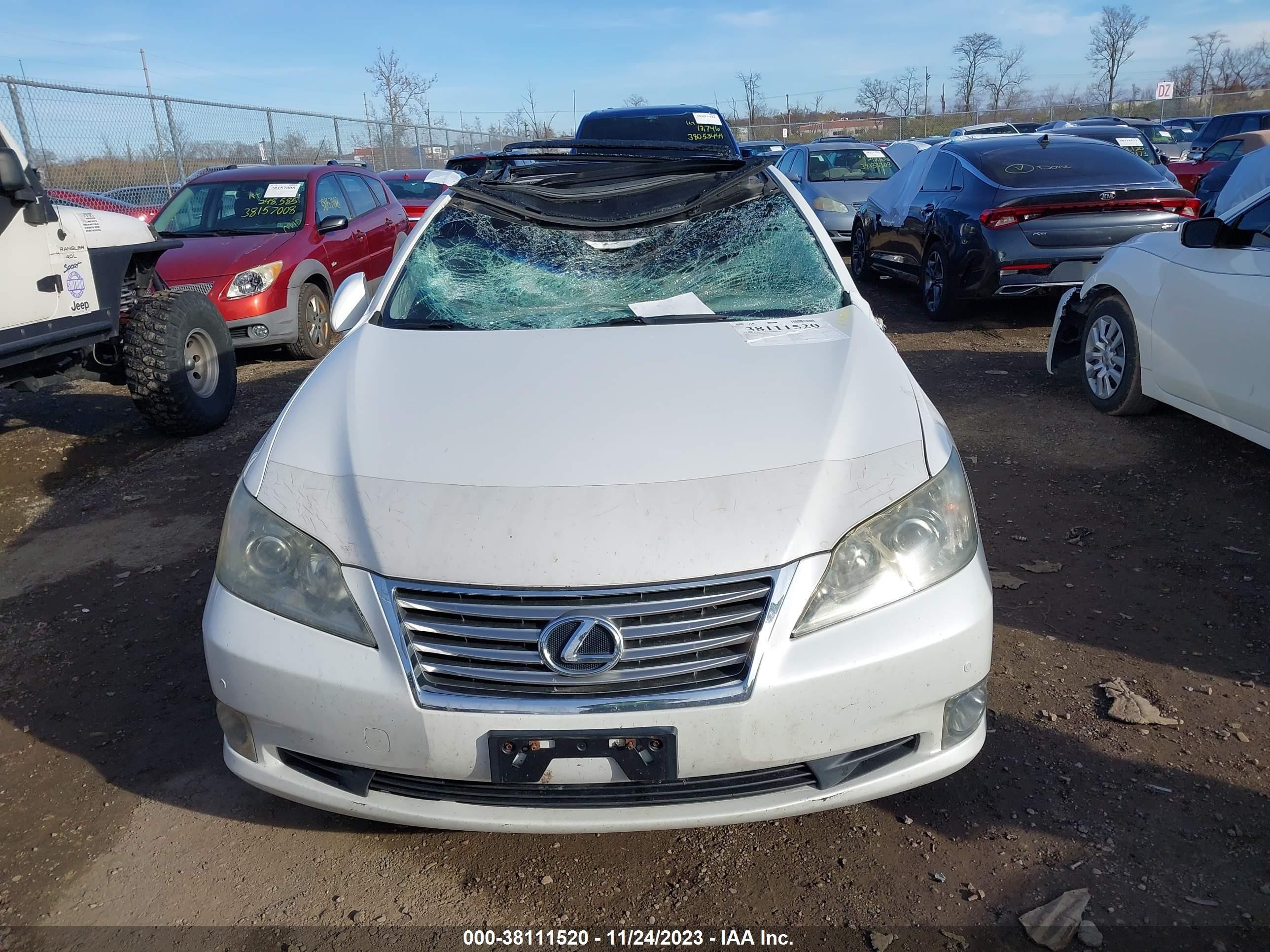 Photo 11 VIN: JTHBK1EGXA2352179 - LEXUS ES 