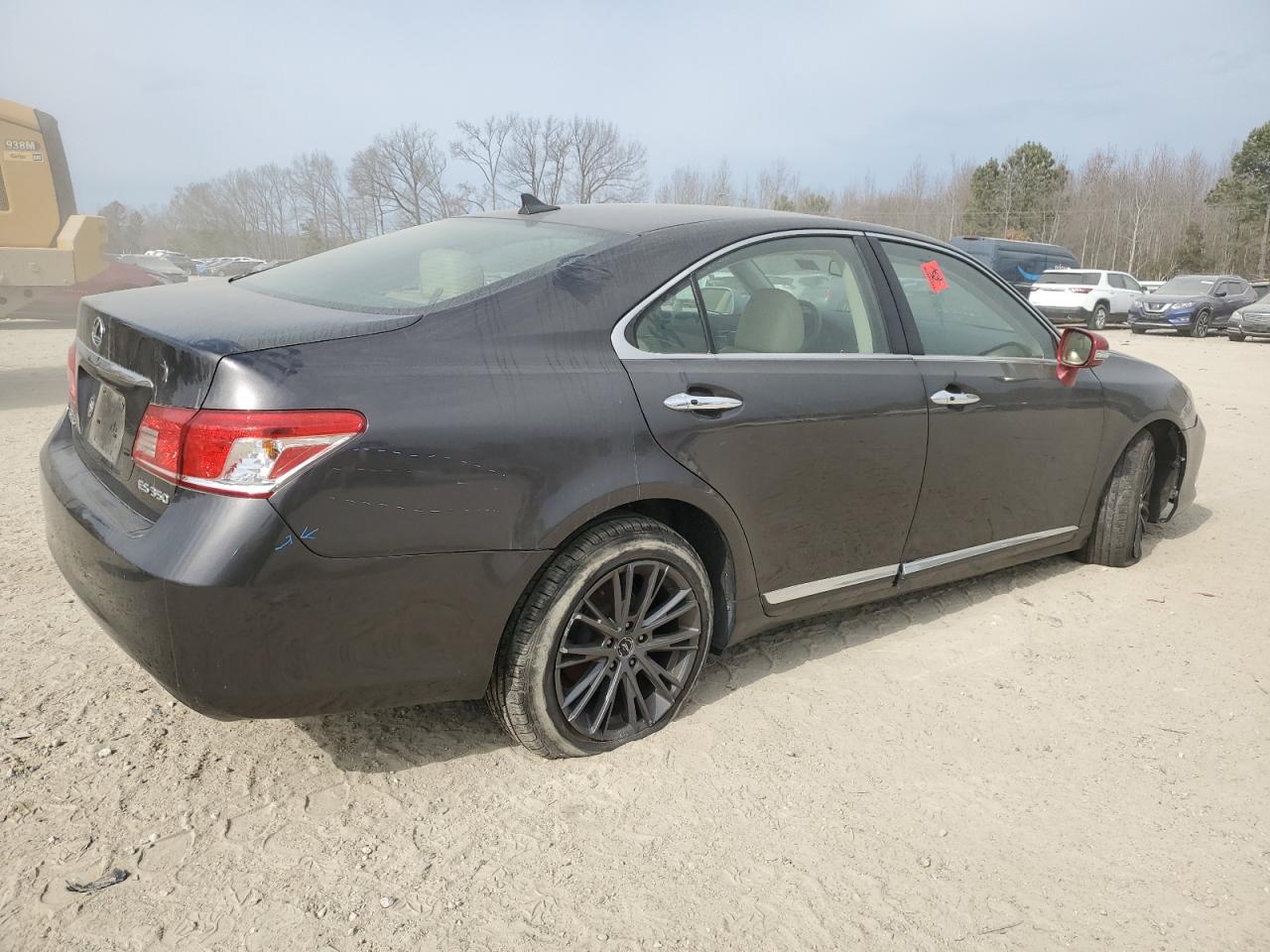 Photo 2 VIN: JTHBK1EGXA2372318 - LEXUS ES 