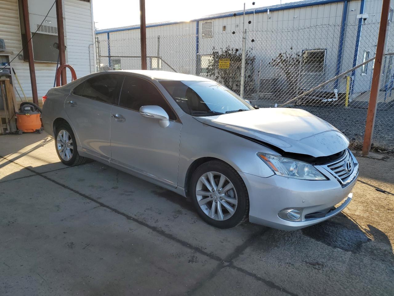 Photo 3 VIN: JTHBK1EGXB2456219 - LEXUS ES 