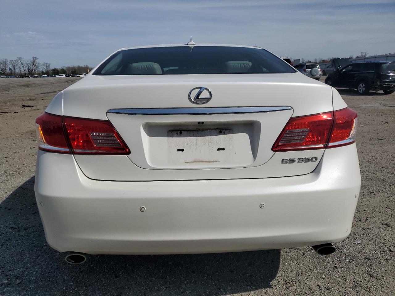 Photo 5 VIN: JTHBK1EGXC2499427 - LEXUS ES 