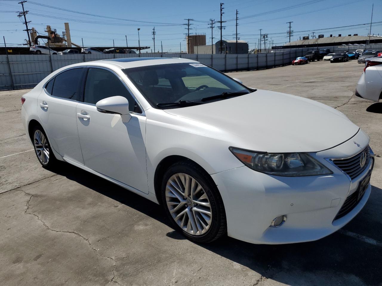 Photo 3 VIN: JTHBK1GG0D2057853 - LEXUS ES 