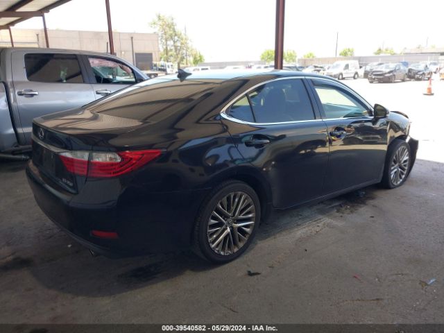 Photo 3 VIN: JTHBK1GG0D2058694 - LEXUS ES 