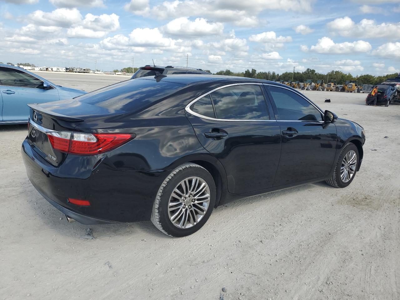 Photo 2 VIN: JTHBK1GG0D2076192 - LEXUS ES 