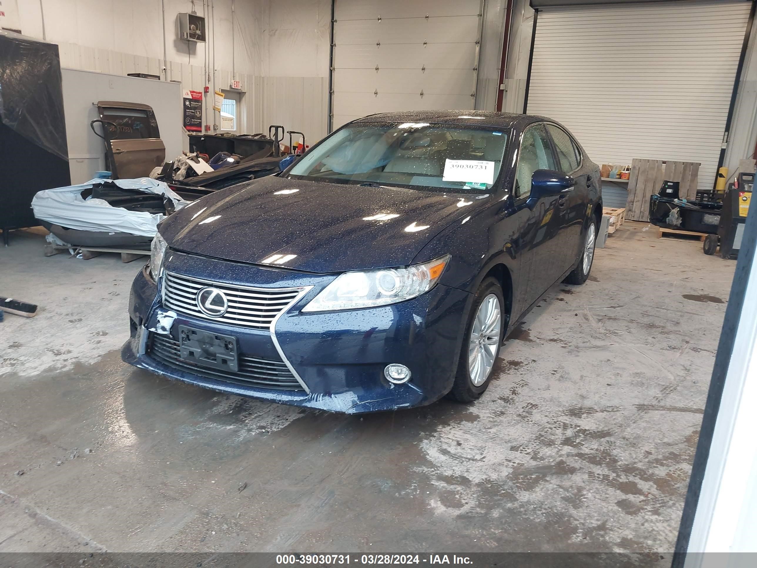 Photo 1 VIN: JTHBK1GG0E2084830 - LEXUS ES 