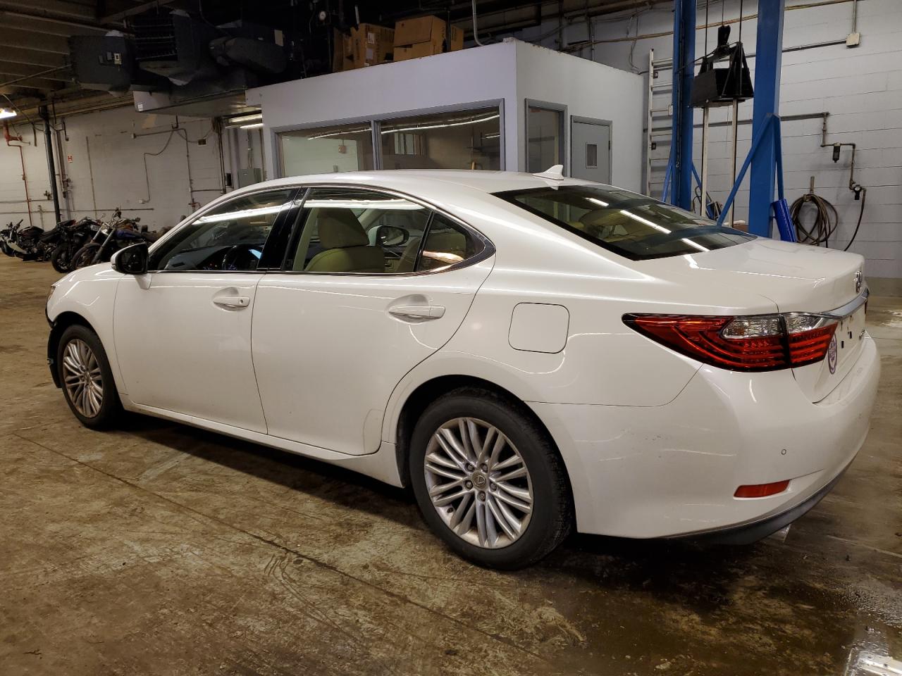 Photo 1 VIN: JTHBK1GG0E2097903 - LEXUS ES 