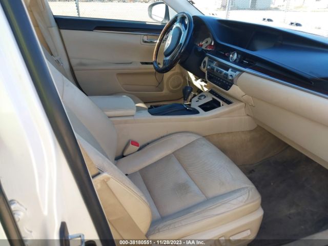 Photo 4 VIN: JTHBK1GG0F2188137 - LEXUS ES 350 