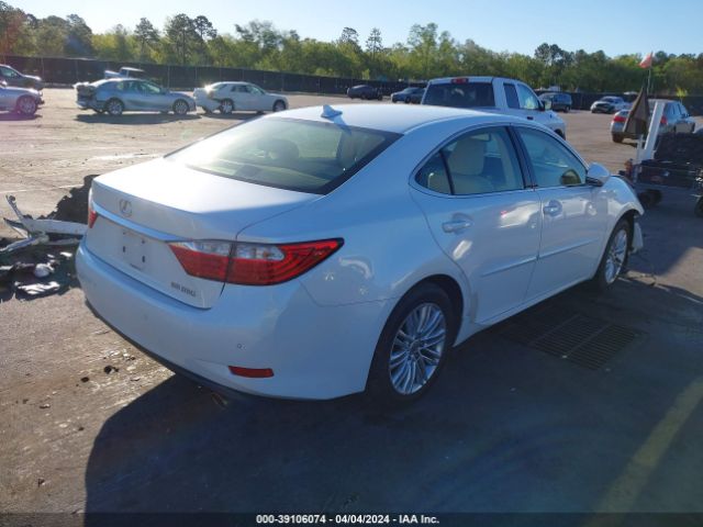 Photo 3 VIN: JTHBK1GG1D2054623 - LEXUS ES 