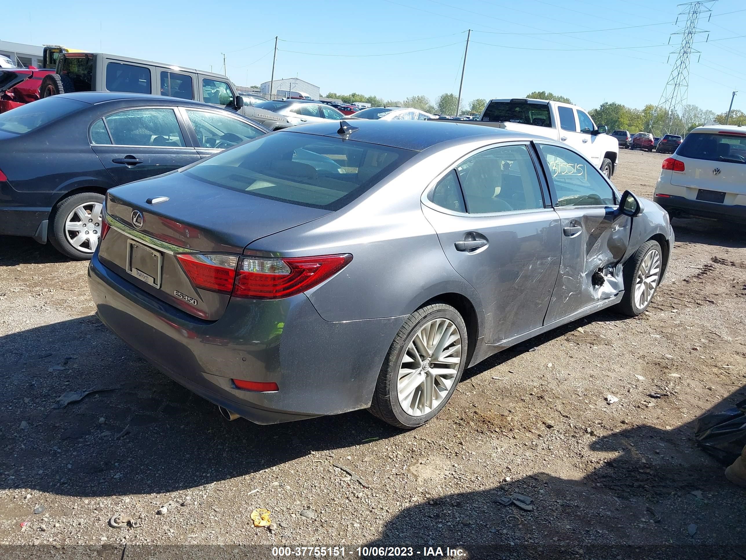 Photo 3 VIN: JTHBK1GG1D2080588 - LEXUS ES 