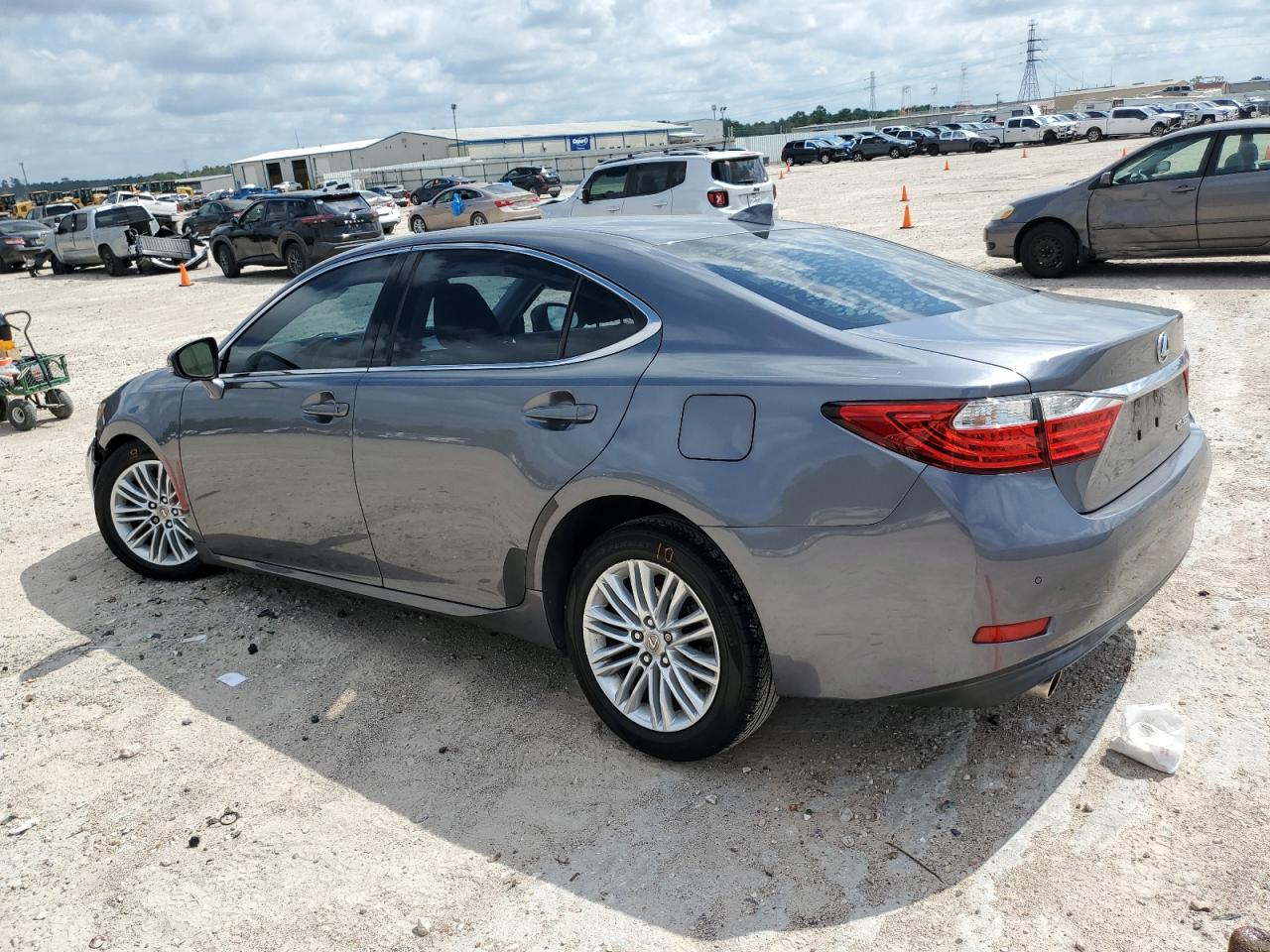 Photo 1 VIN: JTHBK1GG1F2167443 - LEXUS ES 