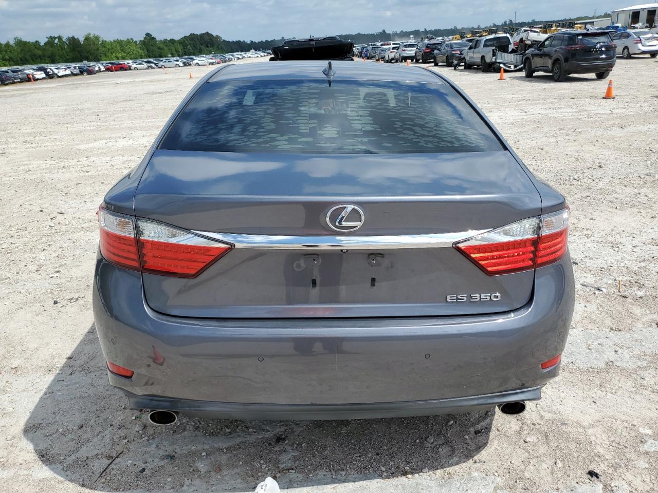 Photo 5 VIN: JTHBK1GG1F2167443 - LEXUS ES 