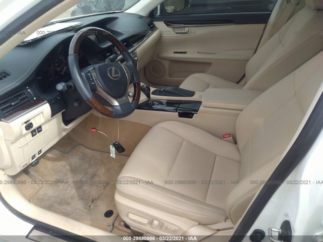 Photo 4 VIN: JTHBK1GG2D2015023 - LEXUS ES 350 