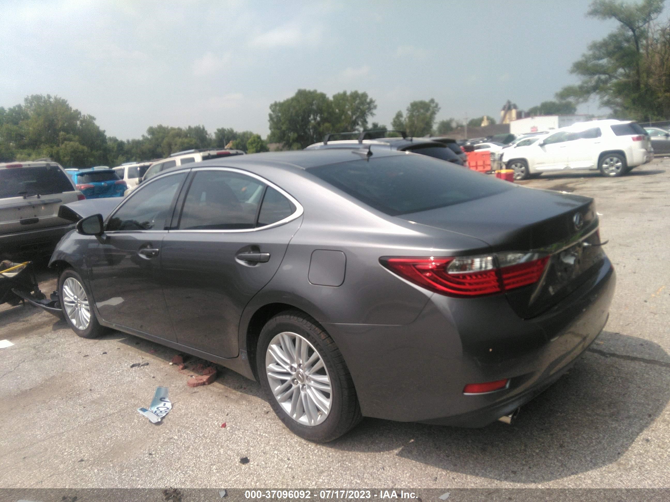 Photo 2 VIN: JTHBK1GG2E2102373 - LEXUS ES 