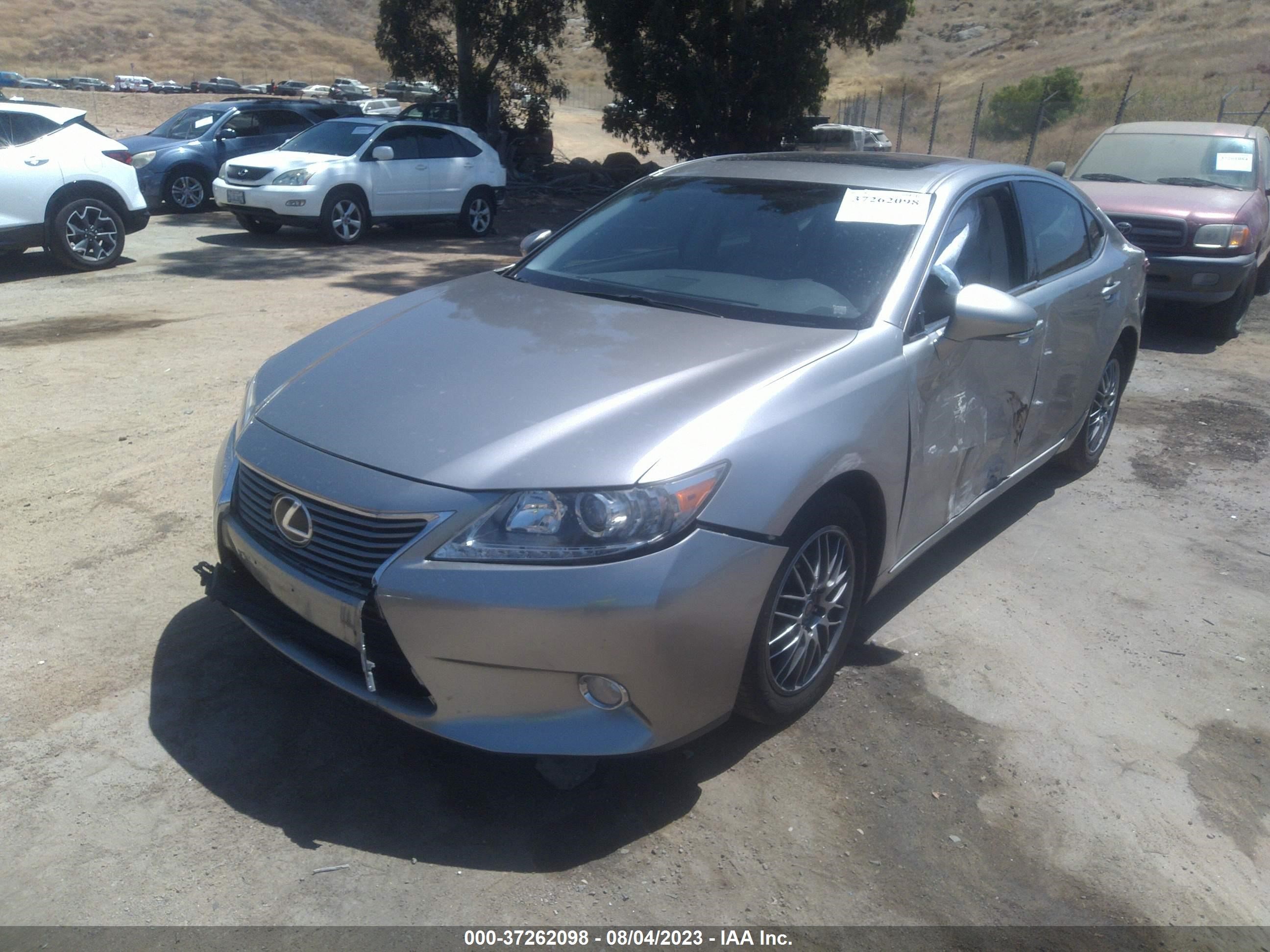 Photo 1 VIN: JTHBK1GG2F2159528 - LEXUS ES 