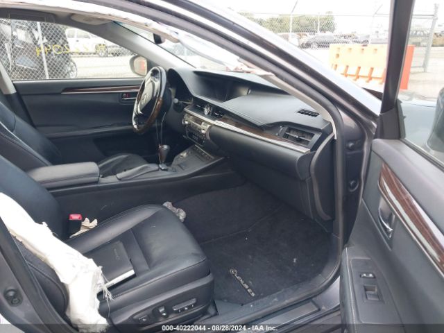 Photo 4 VIN: JTHBK1GG2F2185529 - LEXUS ES 