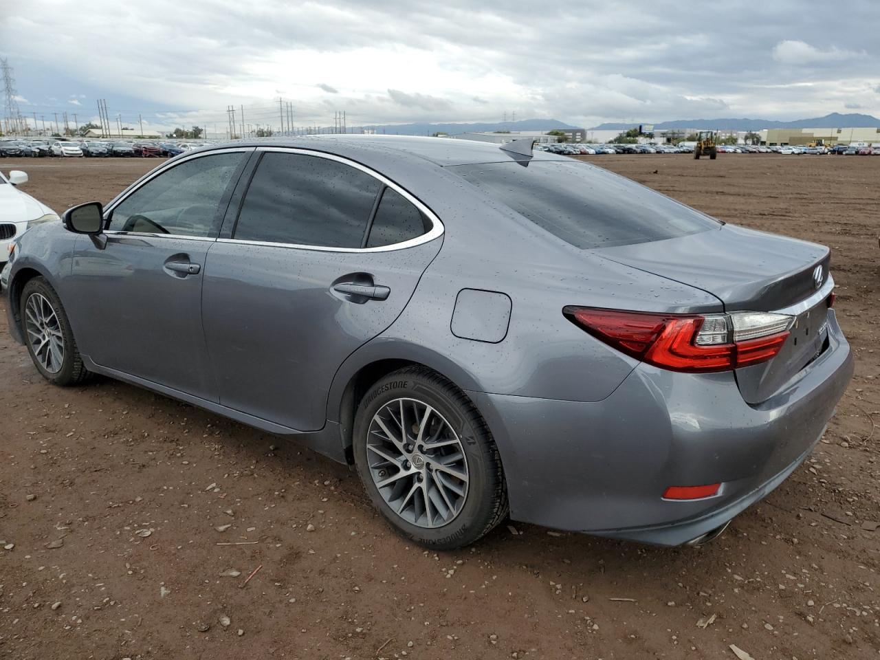 Photo 1 VIN: JTHBK1GG2G2228901 - LEXUS ES 