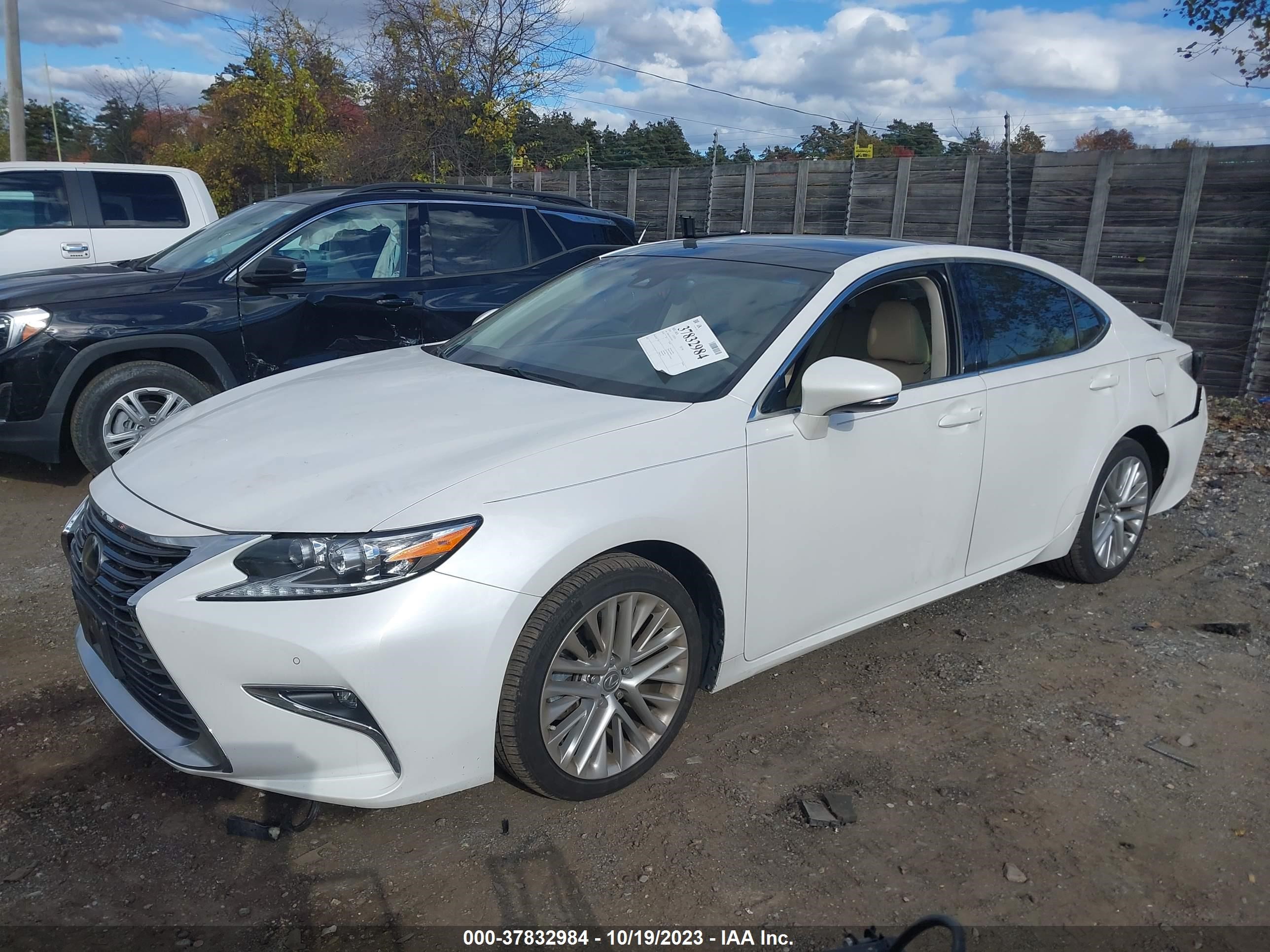 Photo 1 VIN: JTHBK1GG2G2234522 - LEXUS ES 