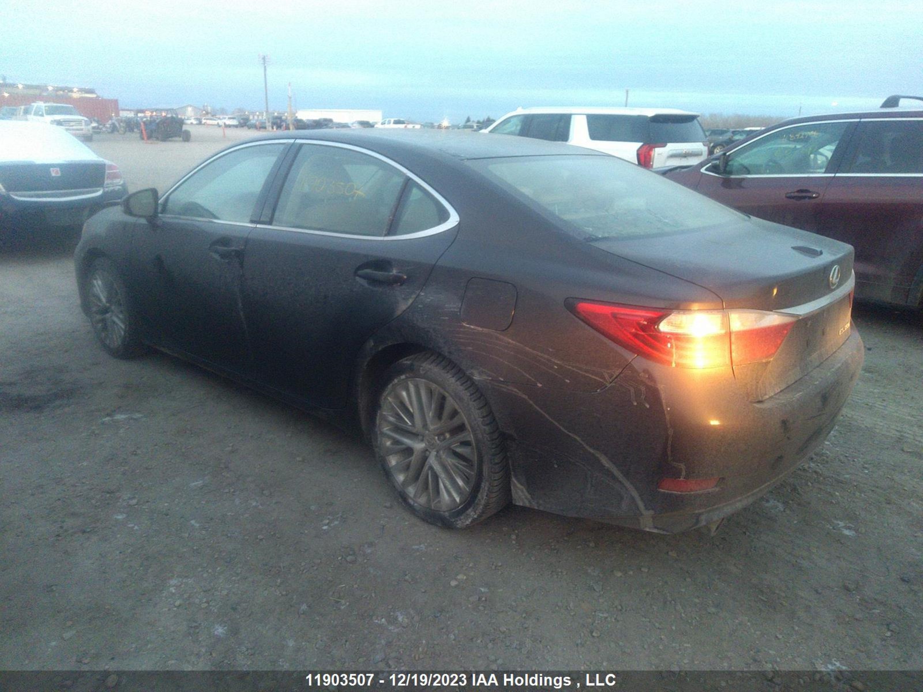 Photo 2 VIN: JTHBK1GG3D2014589 - LEXUS ES 