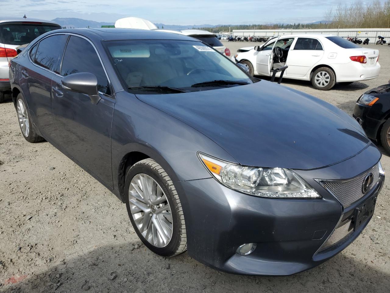 Photo 3 VIN: JTHBK1GG3D2022112 - LEXUS ES 