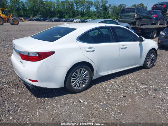 Photo 3 VIN: JTHBK1GG3D2026144 - LEXUS ES 