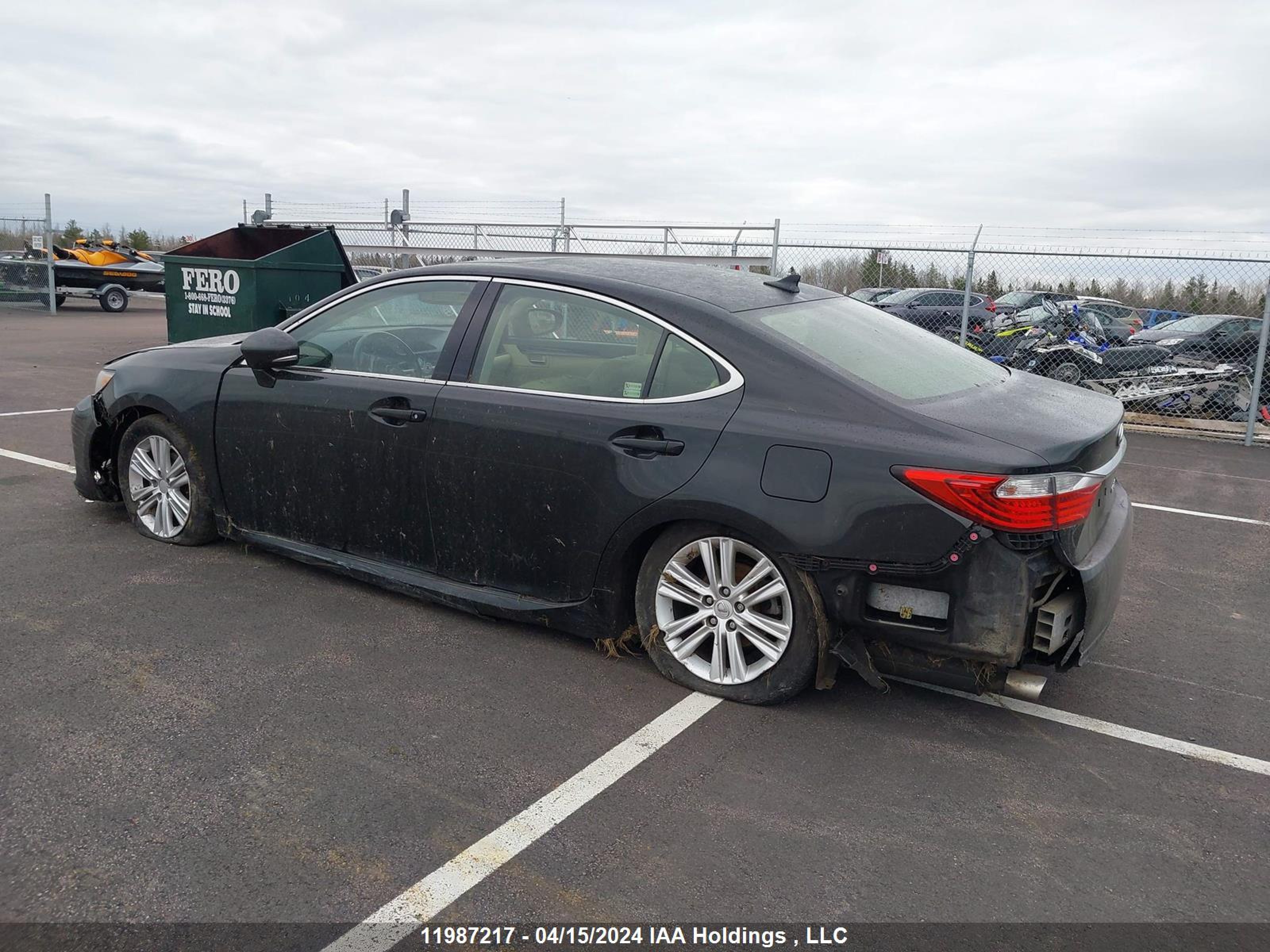 Photo 2 VIN: JTHBK1GG3D2028198 - LEXUS ES 