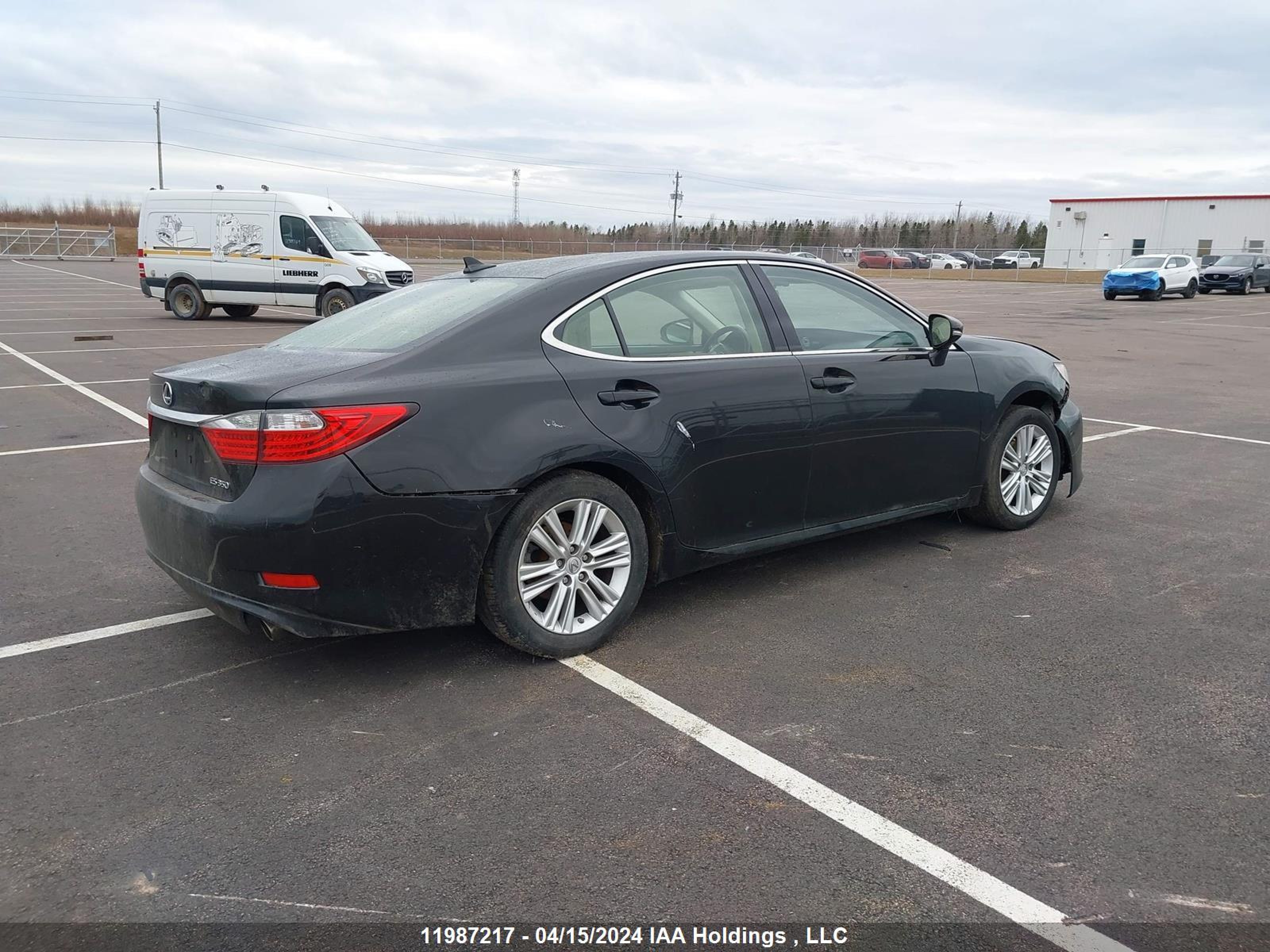 Photo 3 VIN: JTHBK1GG3D2028198 - LEXUS ES 