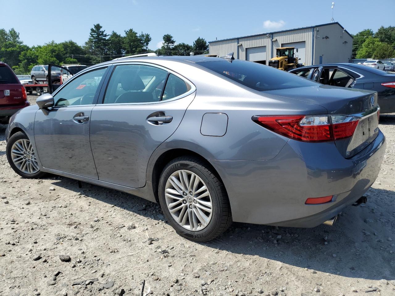 Photo 1 VIN: JTHBK1GG3D2029562 - LEXUS ES 