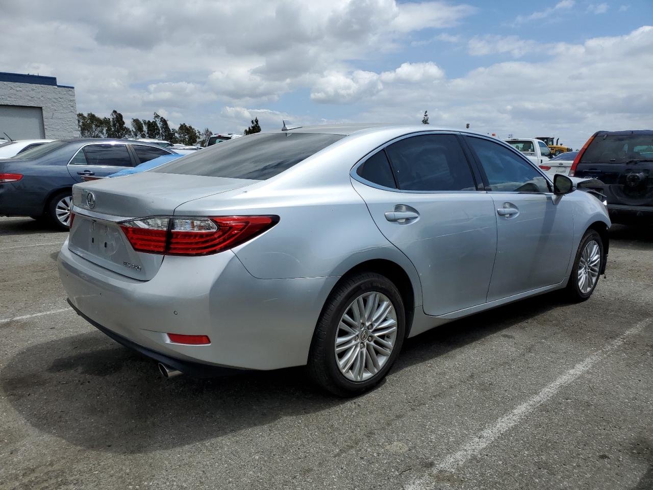 Photo 2 VIN: JTHBK1GG3E2121210 - LEXUS ES 