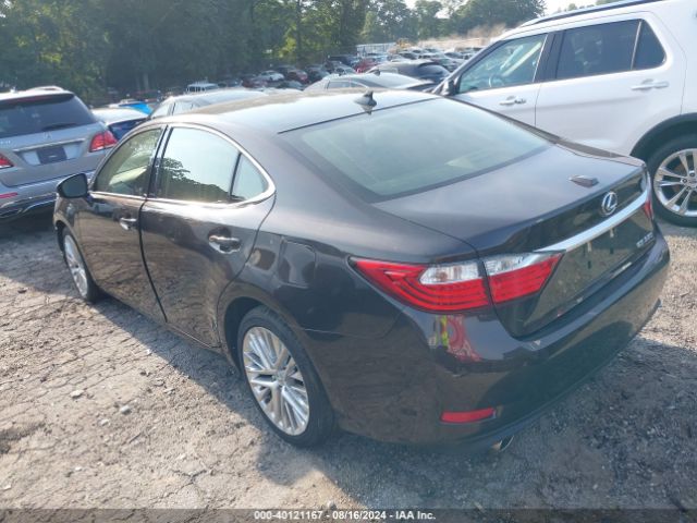 Photo 2 VIN: JTHBK1GG3F2153186 - LEXUS ES 