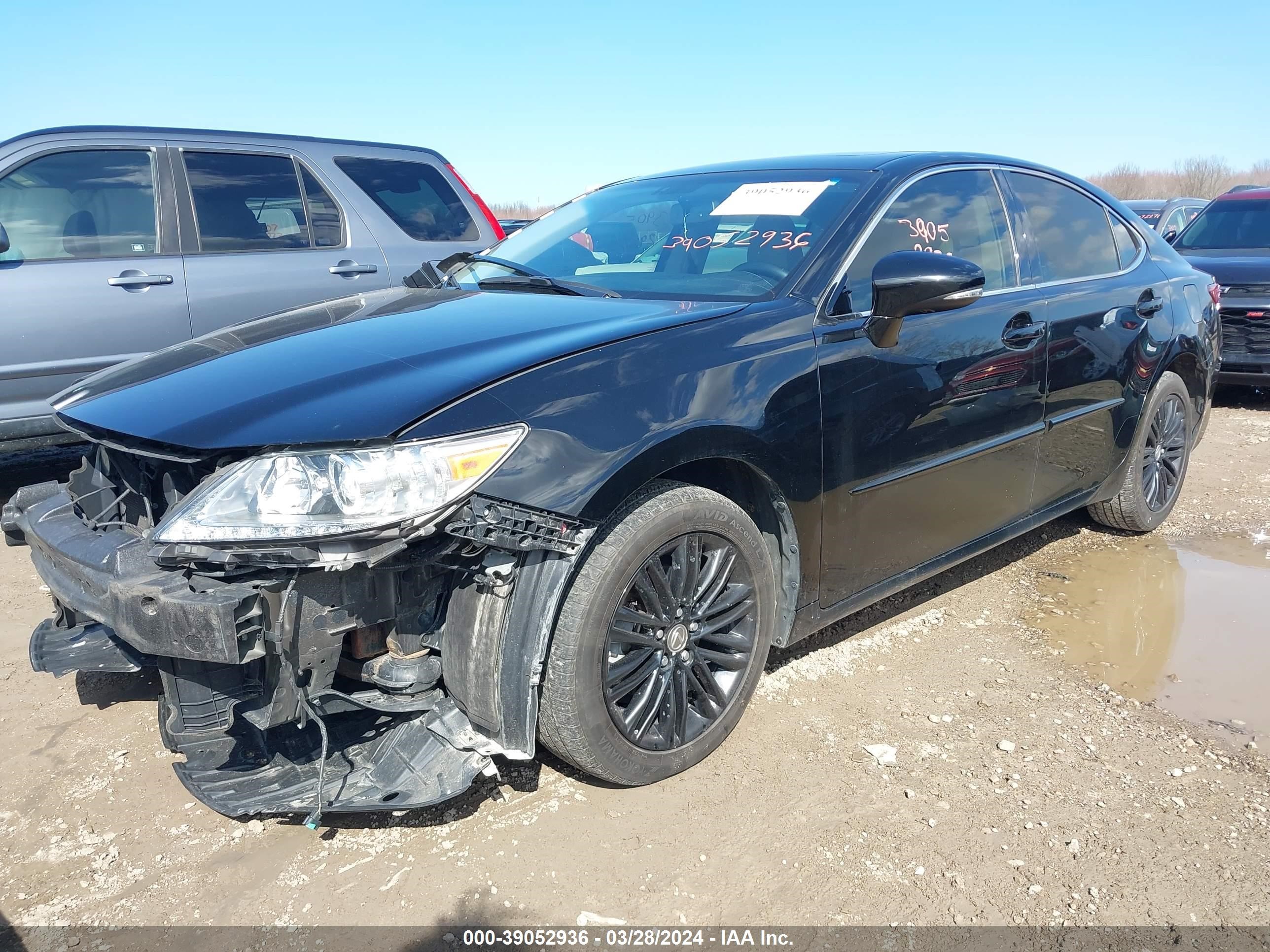 Photo 1 VIN: JTHBK1GG3F2189430 - LEXUS ES 