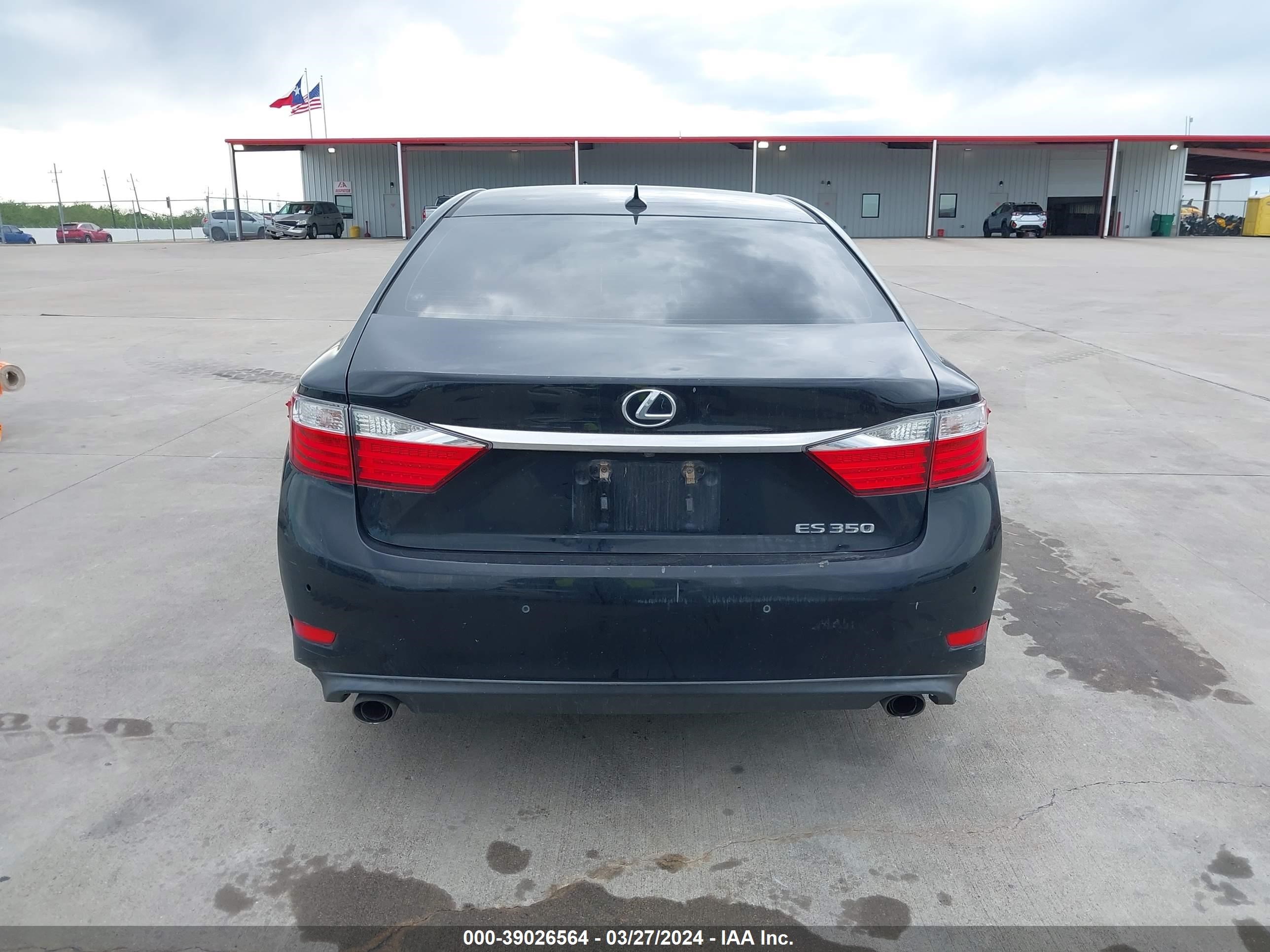 Photo 15 VIN: JTHBK1GG4D2055586 - LEXUS ES 