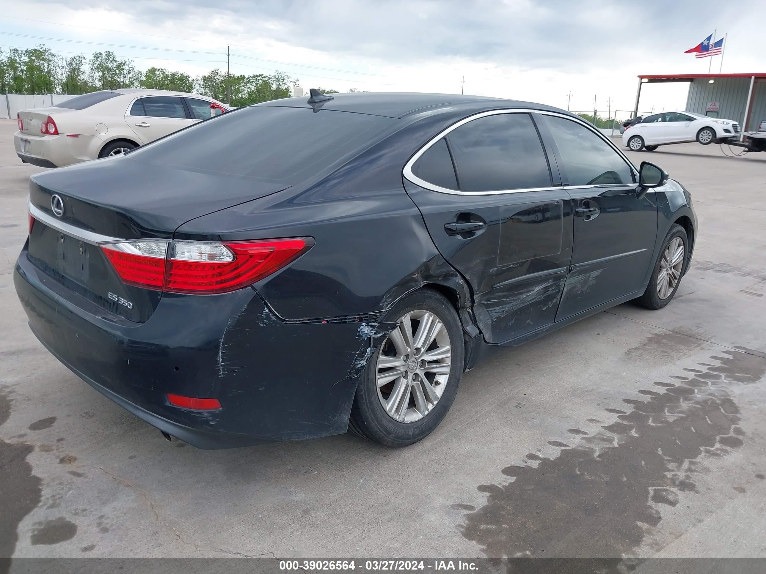 Photo 3 VIN: JTHBK1GG4D2055586 - LEXUS ES 