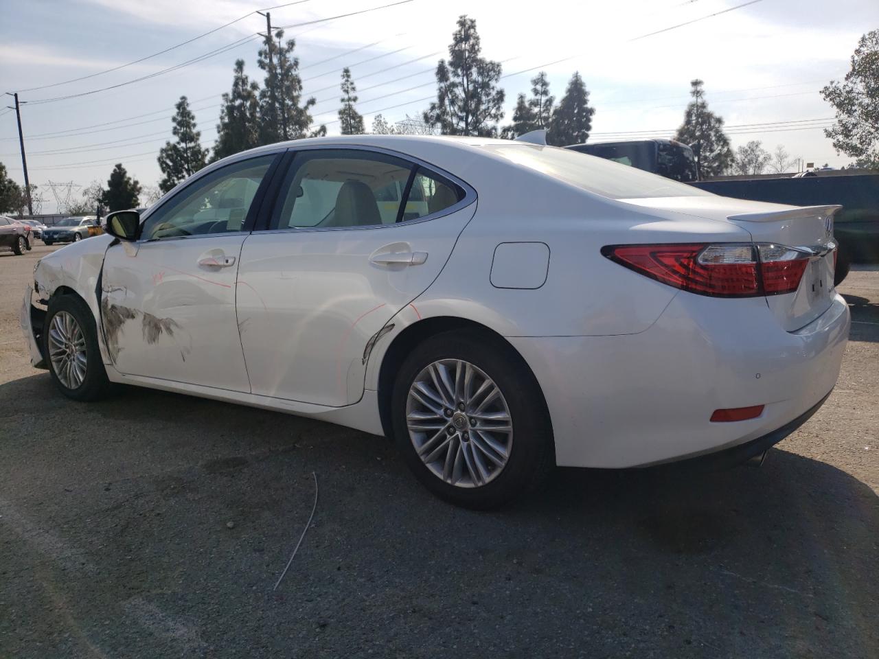 Photo 1 VIN: JTHBK1GG4F2160731 - LEXUS ES 