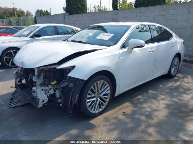 Photo 1 VIN: JTHBK1GG4F2209605 - LEXUS ES 