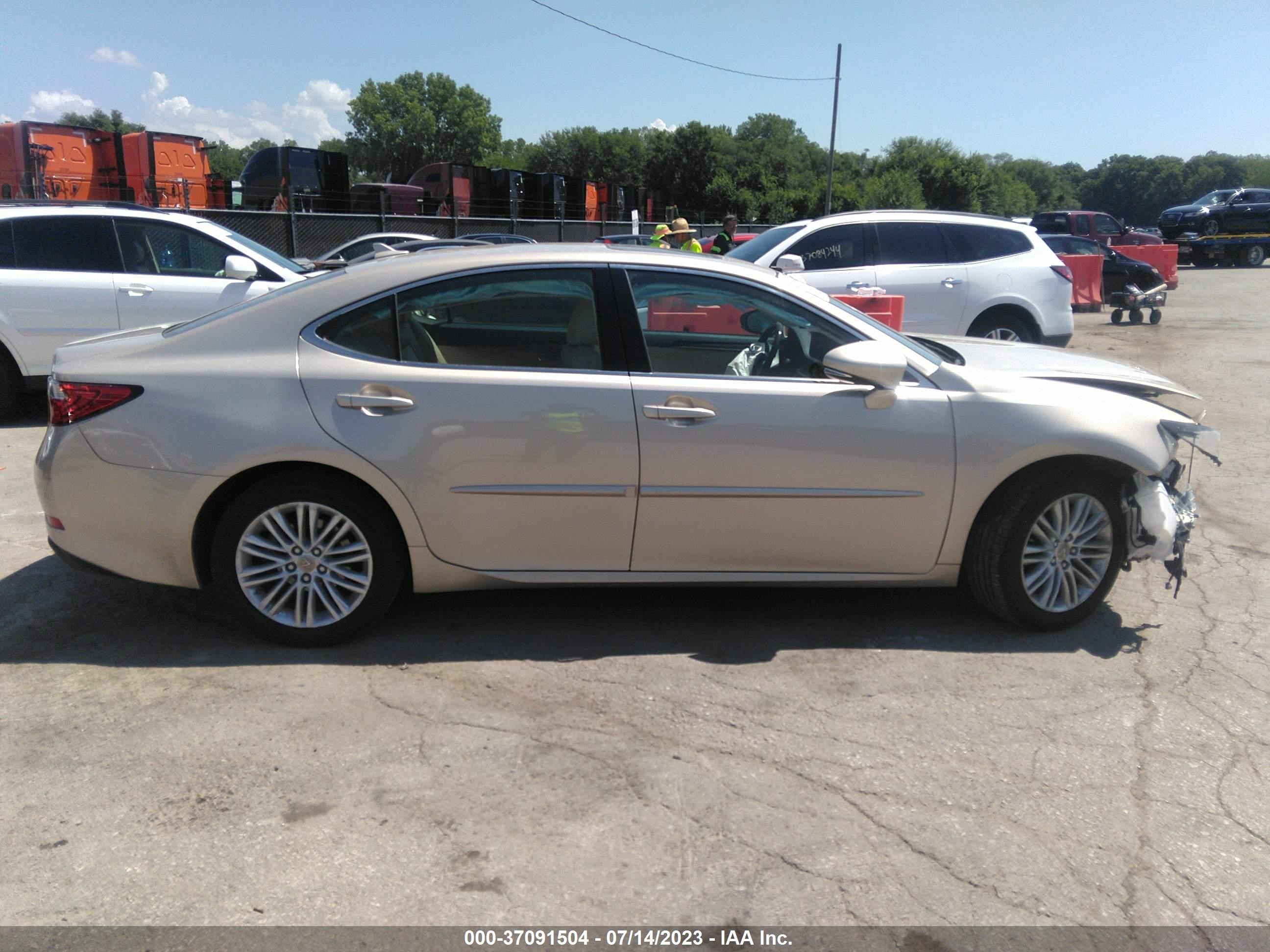 Photo 12 VIN: JTHBK1GG5D2036061 - LEXUS ES 