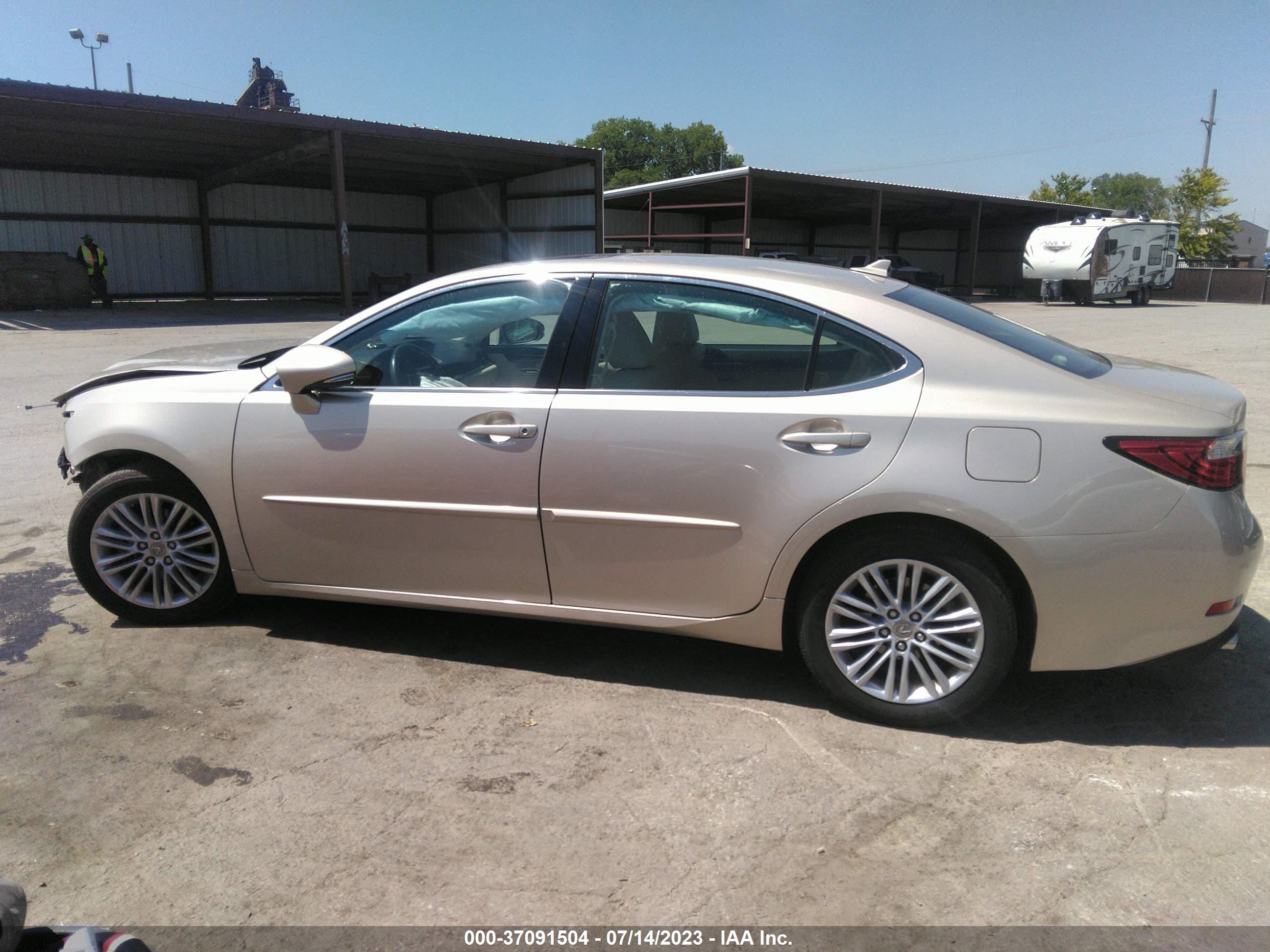 Photo 13 VIN: JTHBK1GG5D2036061 - LEXUS ES 