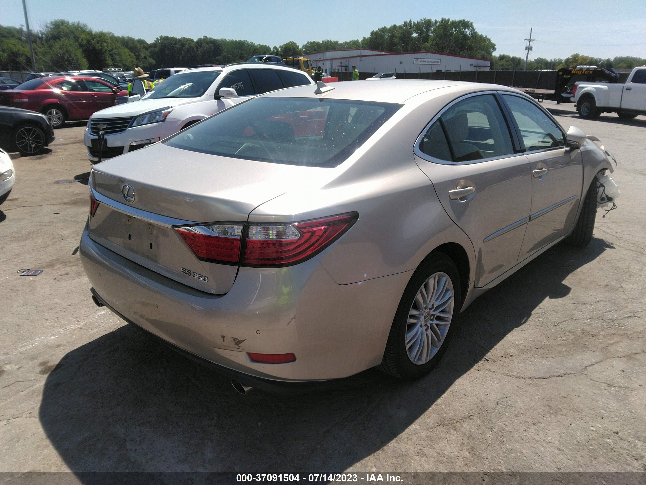 Photo 3 VIN: JTHBK1GG5D2036061 - LEXUS ES 