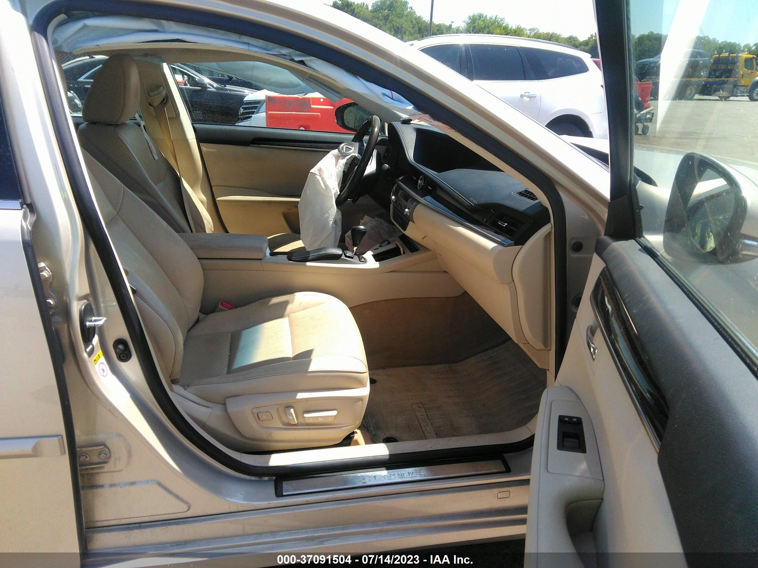 Photo 4 VIN: JTHBK1GG5D2036061 - LEXUS ES 