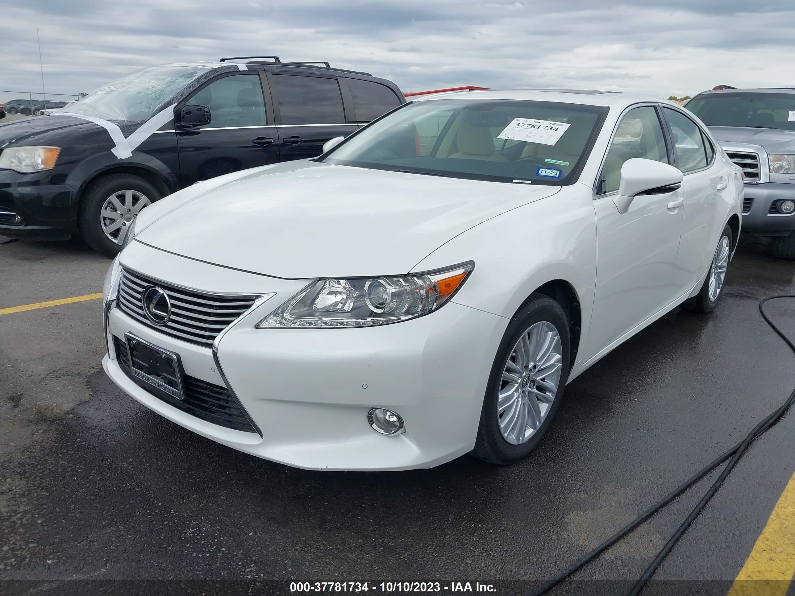 Photo 1 VIN: JTHBK1GG5D2083395 - LEXUS ES 