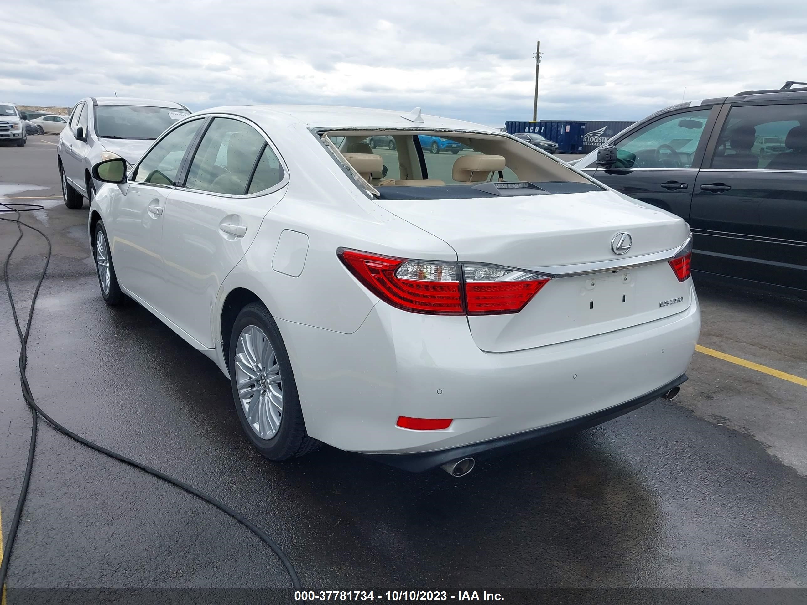 Photo 2 VIN: JTHBK1GG5D2083395 - LEXUS ES 