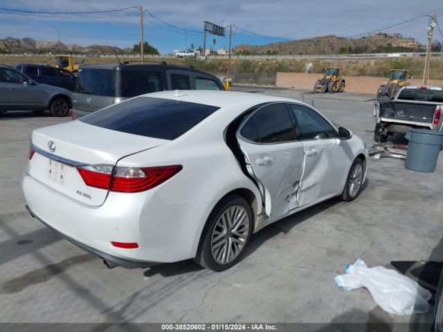 Photo 3 VIN: JTHBK1GG5E2102853 - LEXUS ES 350 