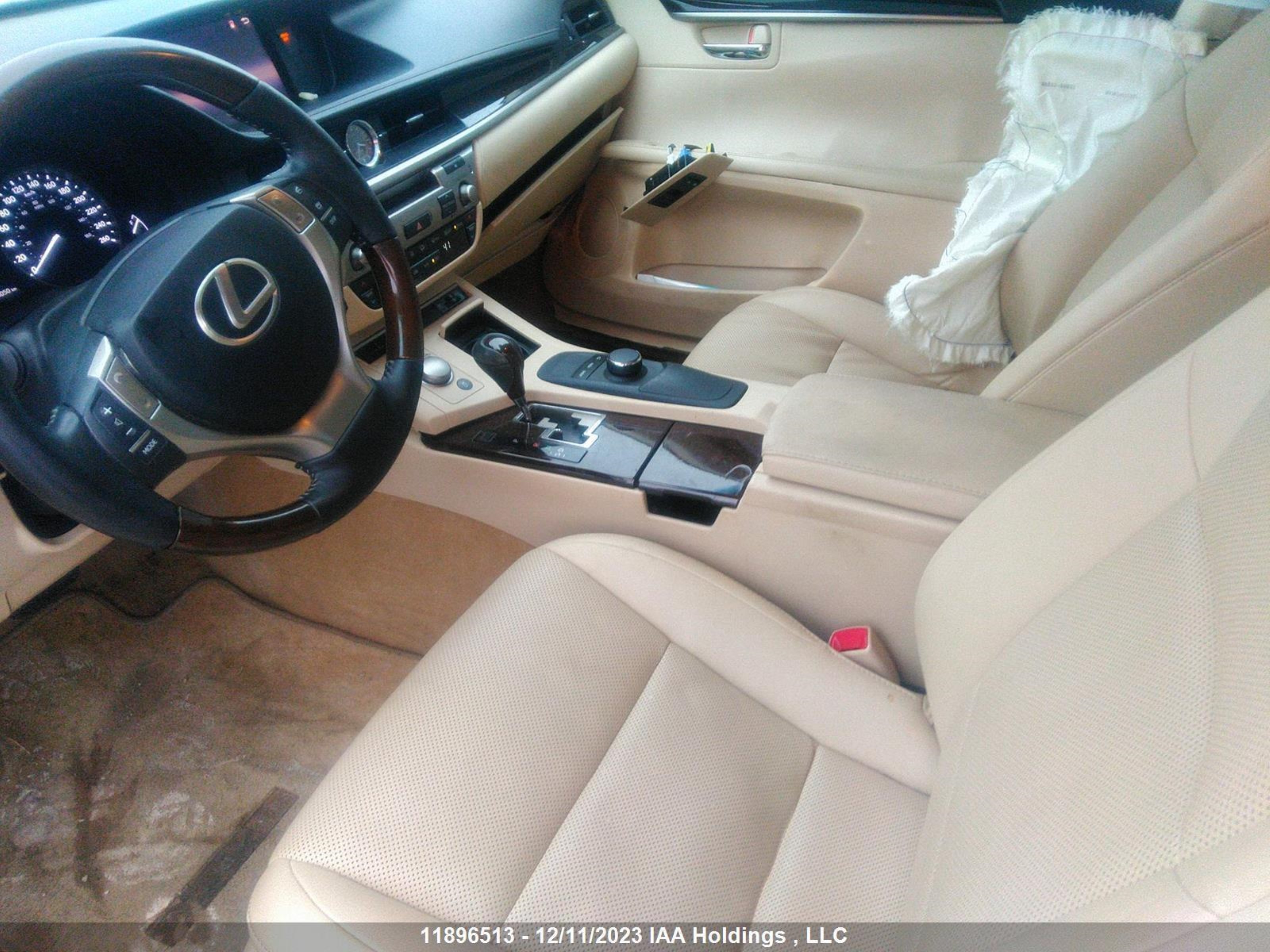 Photo 4 VIN: JTHBK1GG5F2173357 - LEXUS ES 