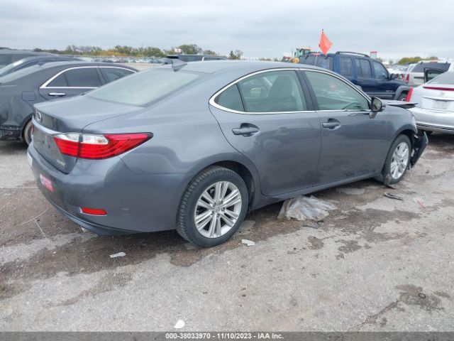 Photo 3 VIN: JTHBK1GG5F2199165 - LEXUS ES 