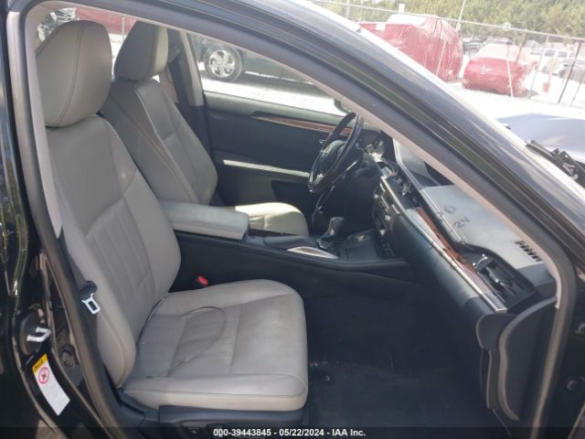 Photo 4 VIN: JTHBK1GG5G2211753 - LEXUS ES 